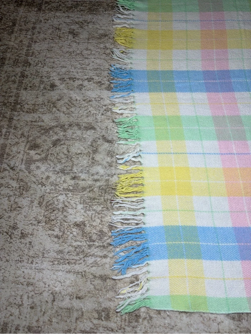 Vintage Tennessee Woolen Mills Pastel Plaid Acrylic Baby Blanket 46” x 35”